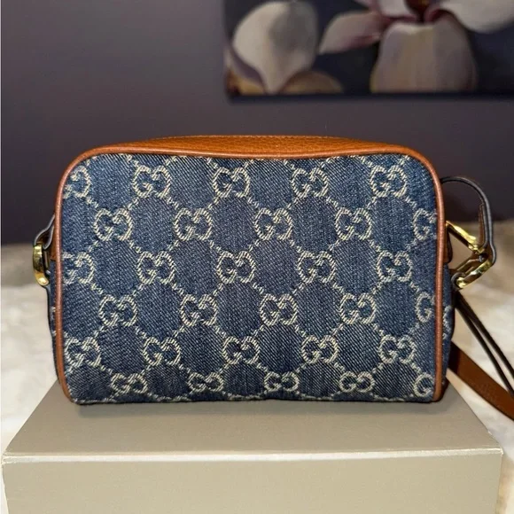 Gucci Ophidia Mini Crossbody Bag - Picture 2 of 15